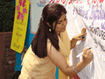 Students of Amity University initiate signature campaign: Say No to Ragging during Abhivyakti 09