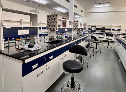 ggm-lab-img