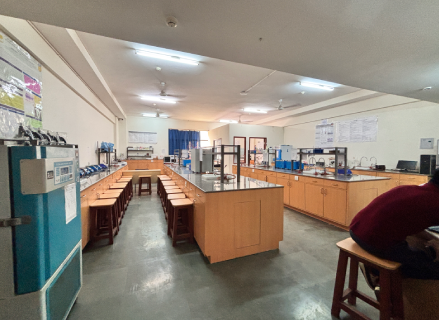 ggm-lab-img
